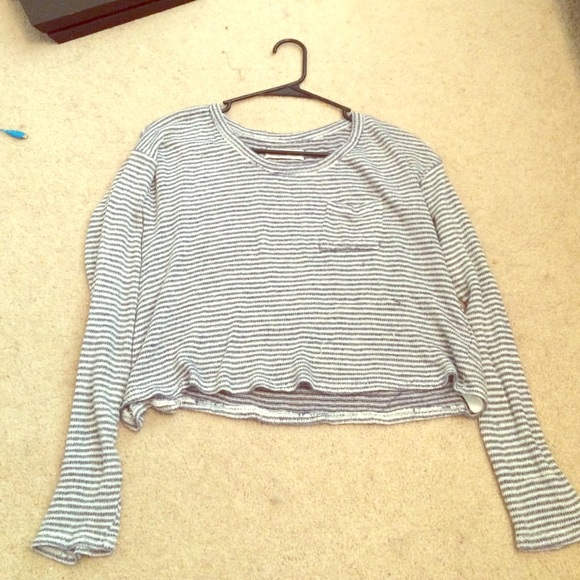 Long sleeve crop top!