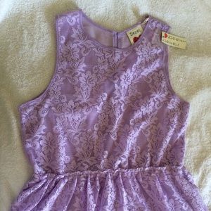 Derek Heart light purple top.