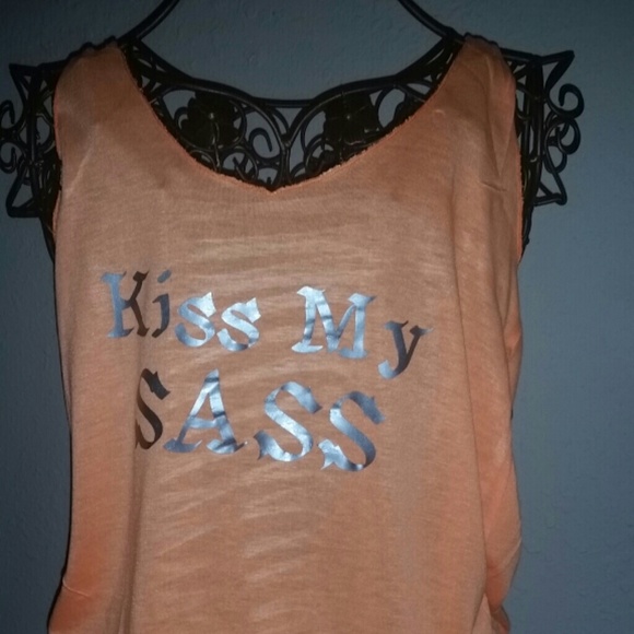 T-shirts - Picture 2 of 4