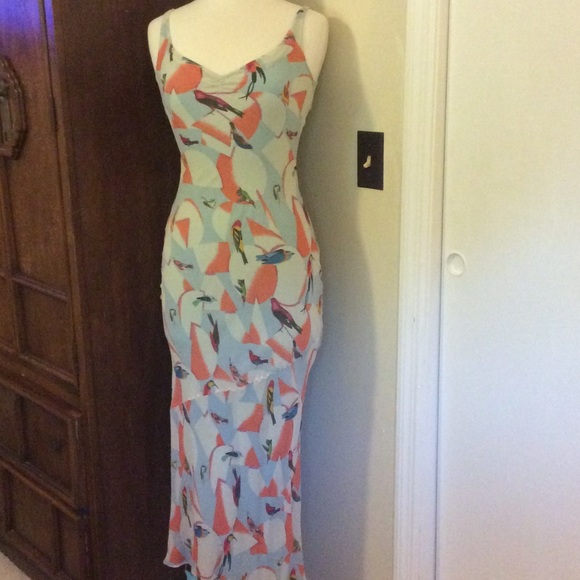 Diane von Furstenberg Dresses & Skirts - Diane von Furstenburg gorgeous silk dress sz 6