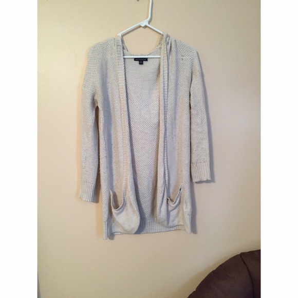 American Eagle tan cardigan with hood