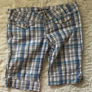 Plaid Bermuda shorts