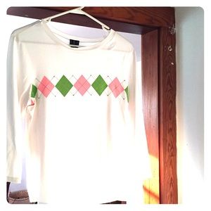 3 quarters sleeve shirt. Never worn! Impulse buy.