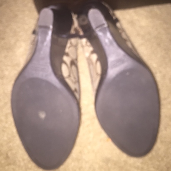 Authentic Coach Kerryann wedge heels - Picture 3 of 3