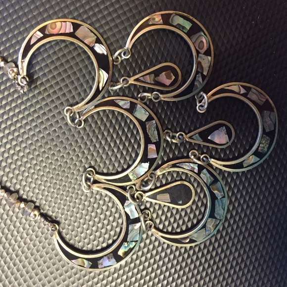 Statement necklace abalone silver tone