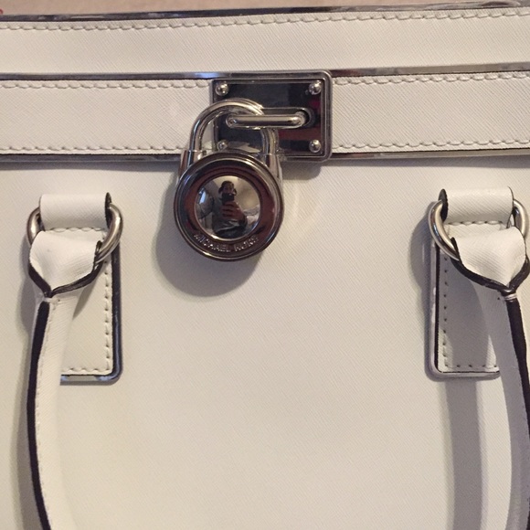 BNWOT Authentic Michael Kors Hamilton Handbag - Picture 4 of 4