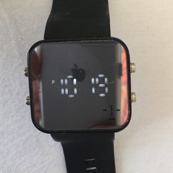 Mirror LED watch - Picture 2 of 4