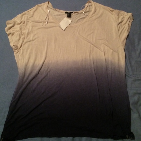 Blue/cream ombré top