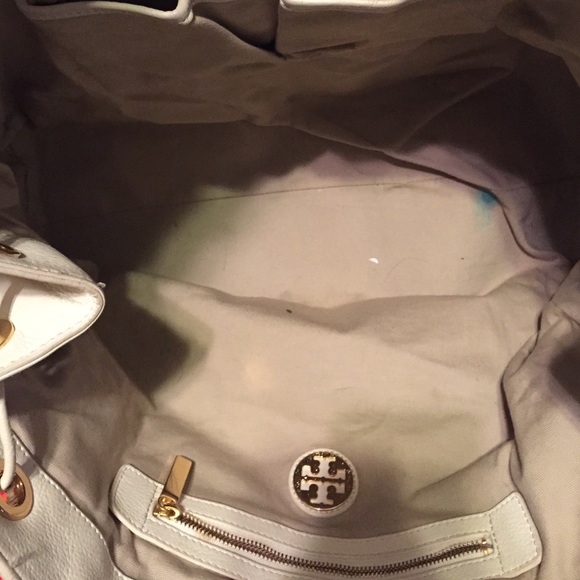 Off white & Gold Authentic Tory Burch handbag - Picture 4 of 4