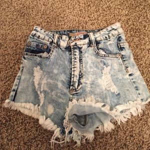 high waisted shorts😊