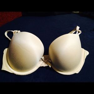 34D cream bra brand new