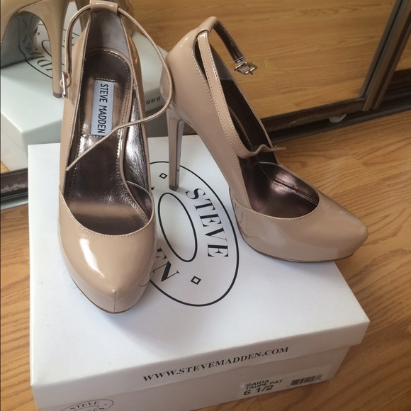Steve Madden Shoes - Steve Madden heels EUC 6.5