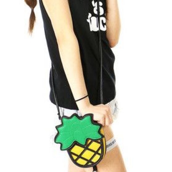 Tiny Pineapple Crossbody Purse🍍💋
