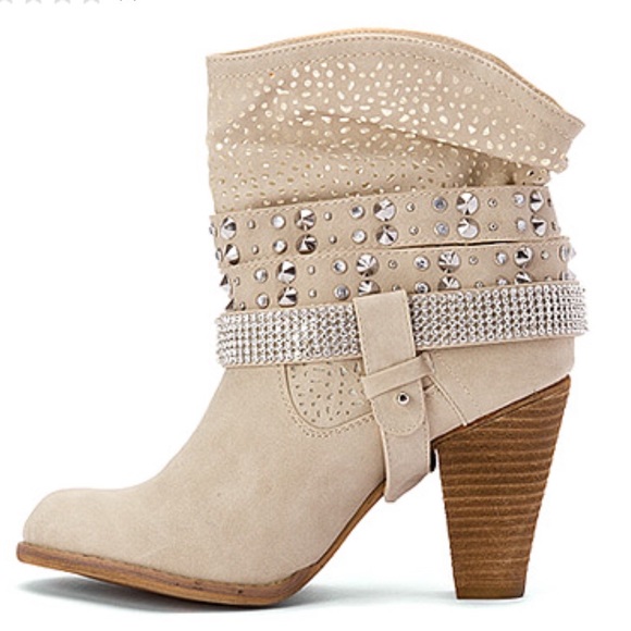 Not rated cream sparkling boots - Picture 4 of 4