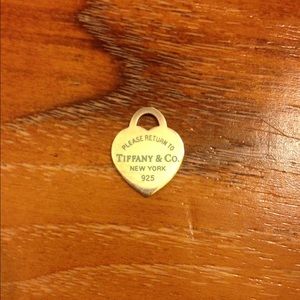 Tiffany & co. Heart pendant