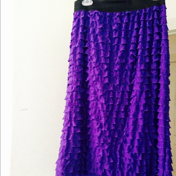 Purple skirt. Rows of Ruffles. - Picture 2 of 2