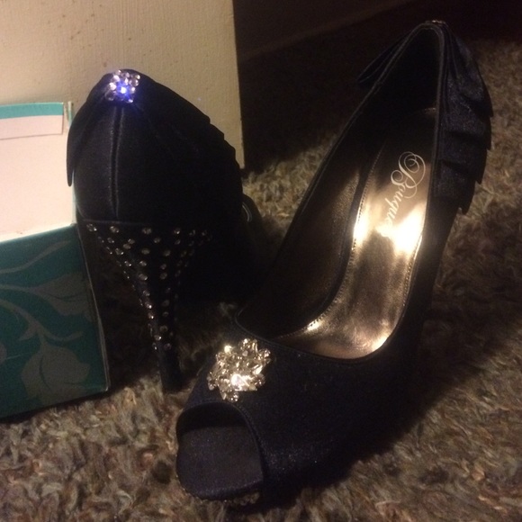 Wedding/bridesmaid heels customized