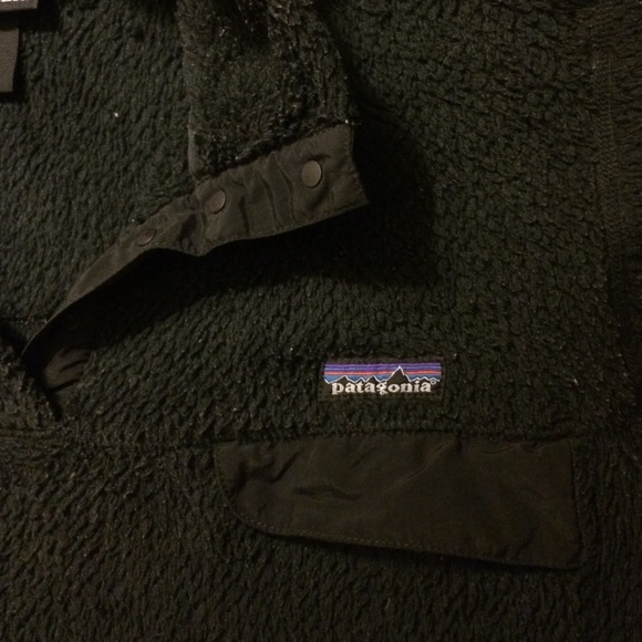 Black Synchilla Pullover! Women's size Large!