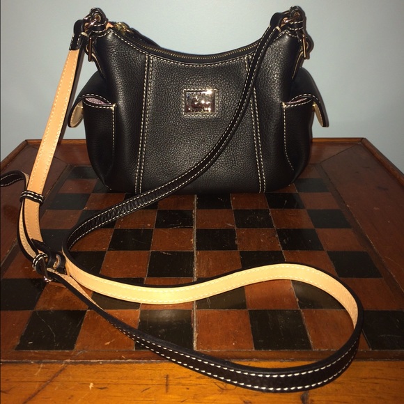 D&B Black Crossbody 🌸