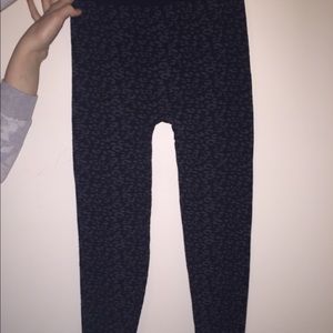 Black & grey cheetah leggings