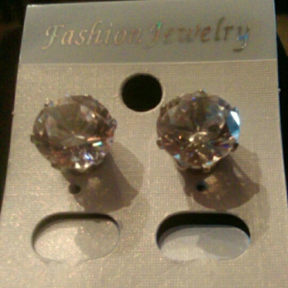 Earrings - Picture 3 of 3