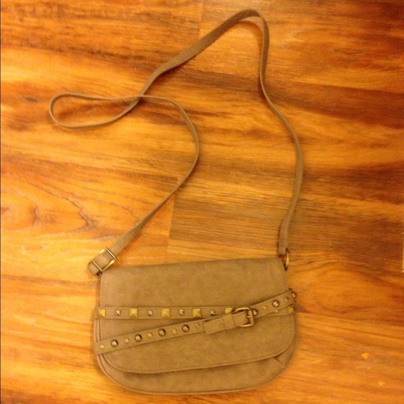 PacSun cross body satchel