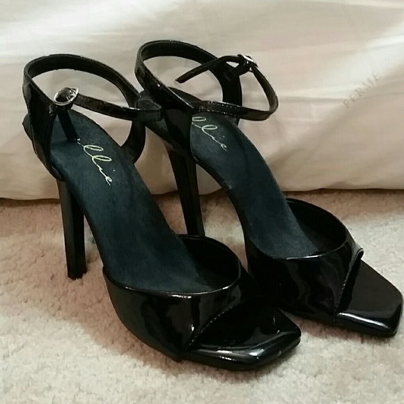 NWOT Patent Leather High Heels
