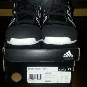 Boy's Adidas Commander