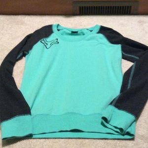 Fox two-toned sweater