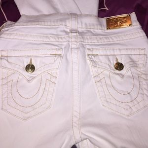 White True Religion stretch skinny jean!