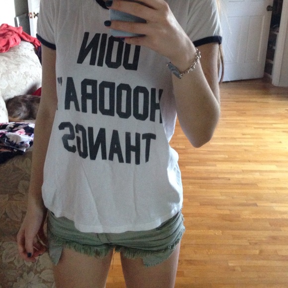Brandy Melville "Doin Hoodrat thangs" tee