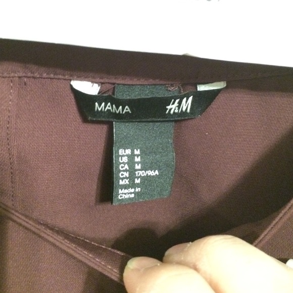 Never worn (no tags) H&M maternity dress