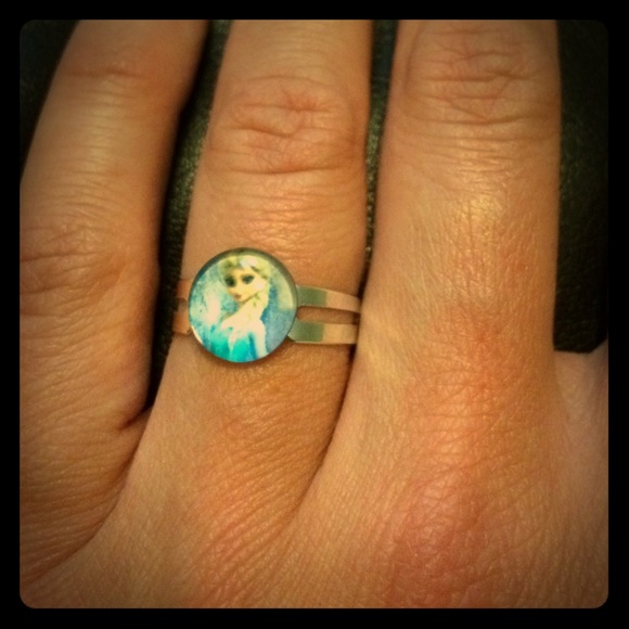 Elsa Handmade Glass Dome Adjustable Ring. - Picture 1 of 1