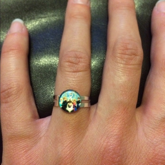 Frozen Handmade Glass Dome Adjustable Ring. - Picture 2 of 2
