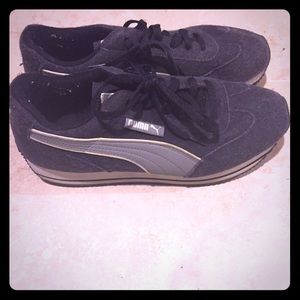 Puma Sneakers