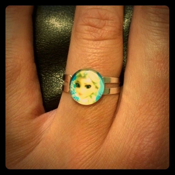 Elsa Handmade Glass Dome Adjustable Ring. - Picture 1 of 1