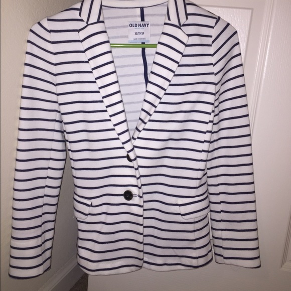 white blazer old navy