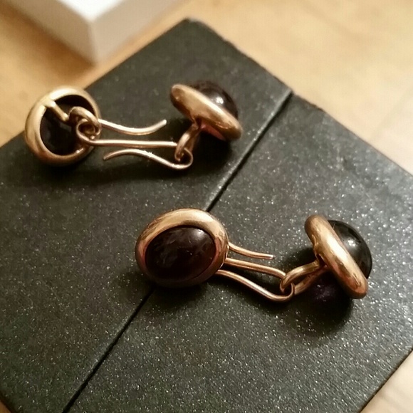 Cufflinks