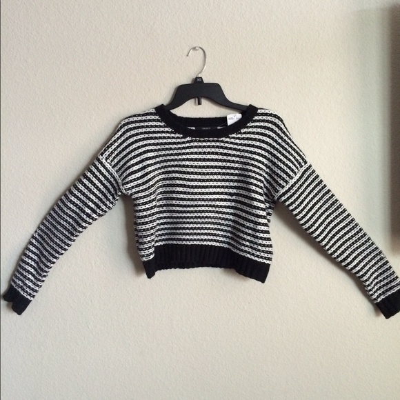 Black & White Striped Cropped Sweater