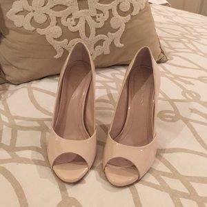 Nude BCBG Generation peep toes