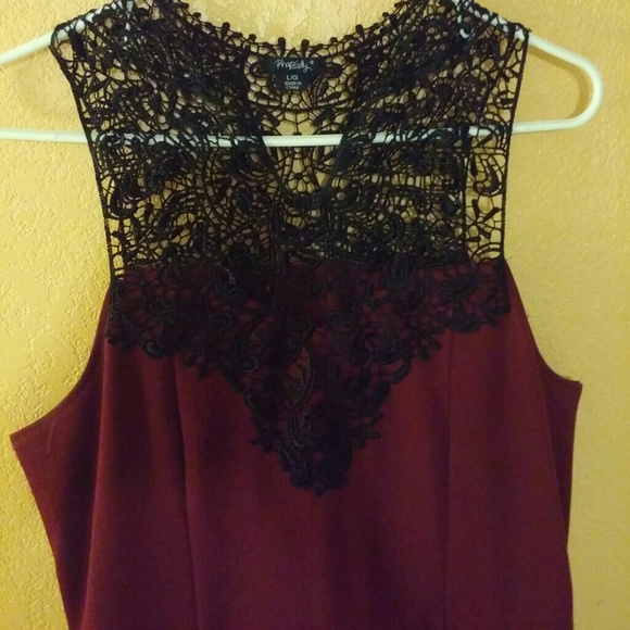 Dress - Picture 2 of 2