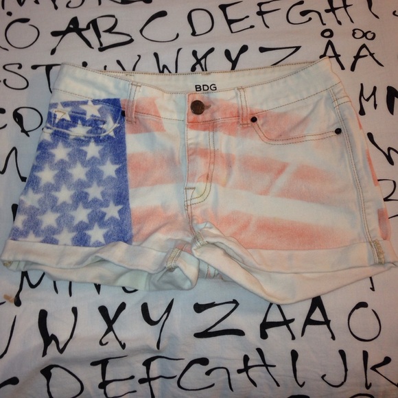 urban outfitter shorts 🇺🇸