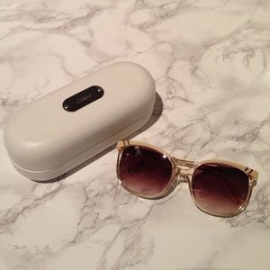 Chloe neutral sunglasses