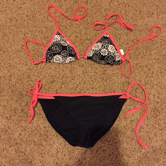 String bikini