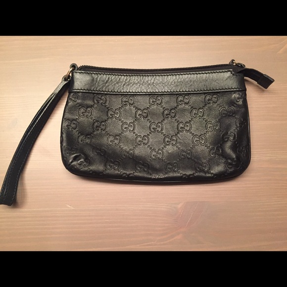 Gucci wristlet