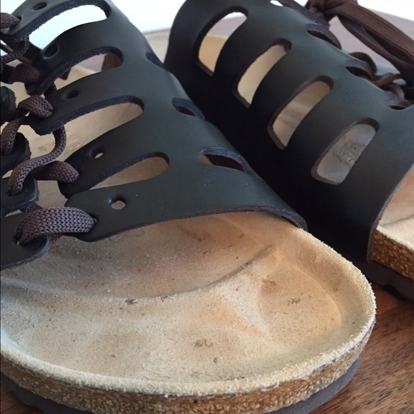❌SOLD❌Birkenstock brown leather lace-up sandals - Picture 2 of 4
