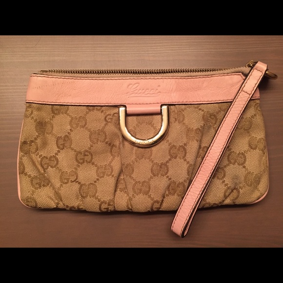 Gucci wristlet