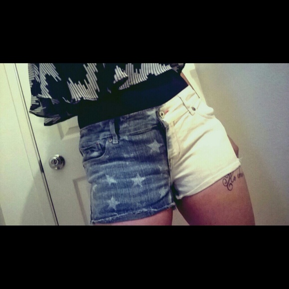 Shorts - Picture 2 of 2