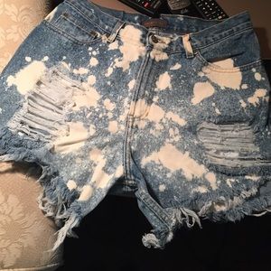 Bleached shorts