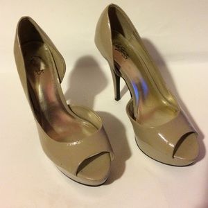 Greyish open toe pumps
